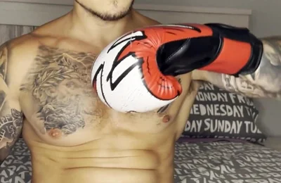 Boxing Cum with No Hands