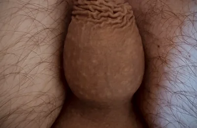 Masturbation with a Hair Tie and a Vibrator Until Cum!