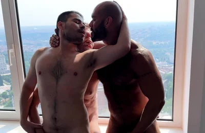 Beardaddychub Cums on Webcam
