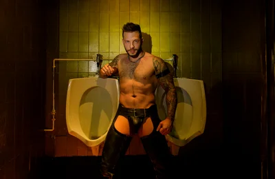 Sucking Cock on the Street