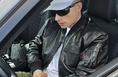 Horny Bareback Gay Sex in the Bnb and Cum on My Boy