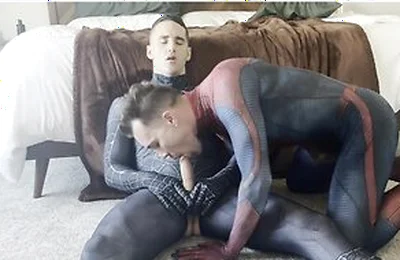 Spider-man And Evil Spider-man Fuck Bareback Raw And Breed Pussy