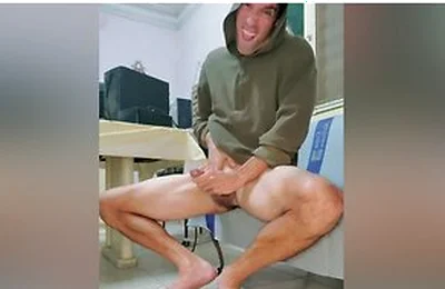 Huge Jock In Flip Flops Jacking Off On A Sofa