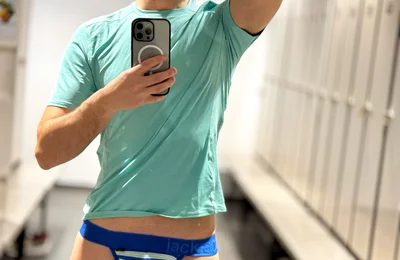 Massive Double Hands Free Cumshot From Wild Out of Control Clanker!