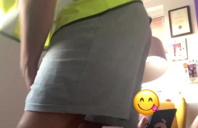 While Painting the Wall, I Got Horny and Wanked in Front of My Friend.