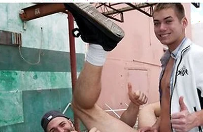 Corey Rezzon Teaches Cutie Seth Michaels A Naughty Lesson On Blowjobs Outside Campus