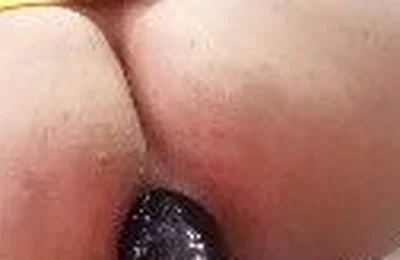 My Ass Looks Very Sexy, and She Really Wants to