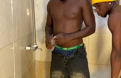 Caught in the Mirror Got Fucked by a Monster Cock