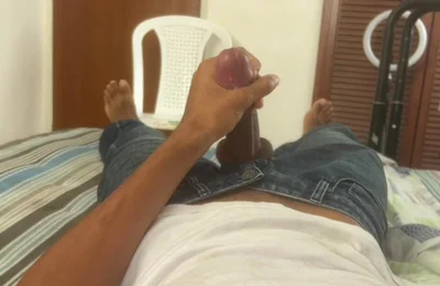 Daddy Doesn't Need to Take off His Clothes to Make You Wet, Look How I Get a Nut