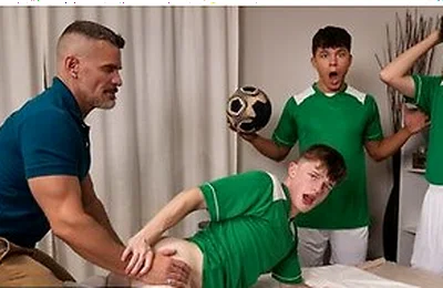 Jake Preston Gets An Unorthodox Massage From Landon Conrad That Ends With Hot Table Sex