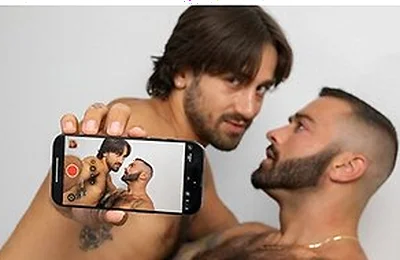Drew Valentino Shows Gf & Stepbrother How Vanilla He Really Is