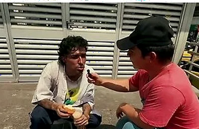 A Beggar From Bucaramanga Is Picked Up Off The Street By A Gay Man, Who Takes Him To A Motel Under The Pretext Of Helping Him, In Reality He Fucks Him