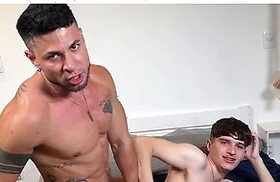 Hung Stepdaddy Fucks Younger Tiny All American Twink Hardcore Braces With Jay Magnus