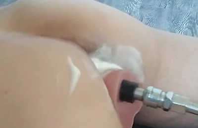 Quick Butt Drilling By The Ladies In Chat Before Bed