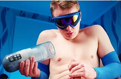 Twink Uses 5-in-1 Function Male Stroker Masturbator & Penis Pump And Cums. Acmejoy - Yan Pink