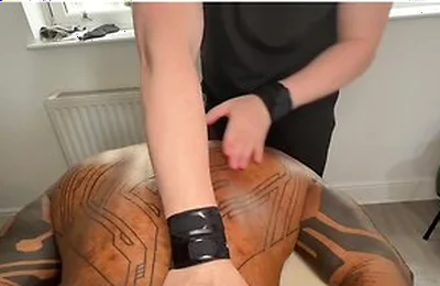 Black Muscle Stud Got Excited During Massage With A New Masseur