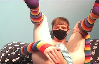Twink Stretches Out Gaping Hole