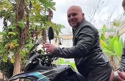 Huge Creampie In Outdoors On The Bike