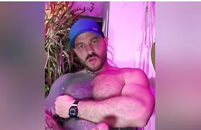 Bomb And Cum Play