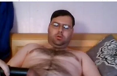 Nerdybibear - Vacuum Sucking