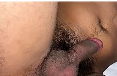 Giving Cock Bareback Until It Comes Inside