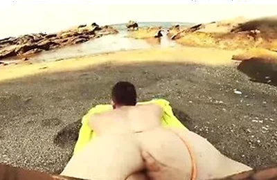 Yoshi Kawasaki Stretches Hole