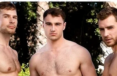 Bubble Butt Bitch Spitroasted By Big Cocked Muscle - Carter Woods, Michael Boston, David Skylar