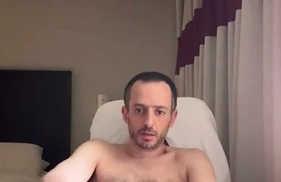 Guy Hardon Puts Large Dildo up Ass Self Lubricate