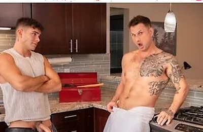Tatted Blain Oconnor Seduces Jcok Landlord Damian Night In Steamy Scam