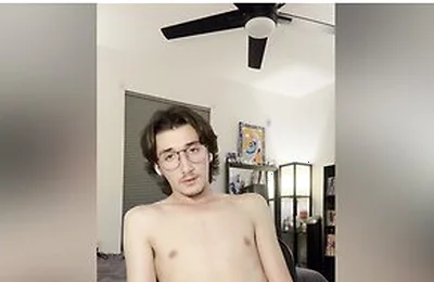 Nerdy Twink Jerks Off In His Bedroom