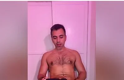 Having Fun With Massage Wand And Cumming For You