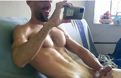 Straight Latino Having Intense Cumshot Flexing His Pec Muscle. Klaus Joe