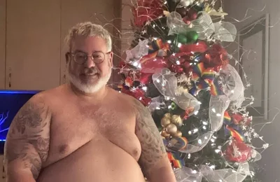 Handsome Football Chub Bear Coach Comes Home and Has a Huge Orgasm After He Pisses All Over Himself