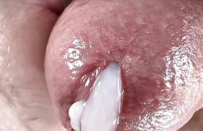 Wet Penis Gets Masturbated