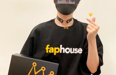 Moaning in Pleasure Asshole Squirting