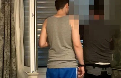 Straight Gym Guy Comes Over Again for Soem Fun (2. Visit)