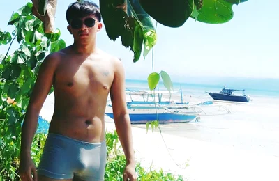 Cuban Teen Cumshot Himself in His Mouth